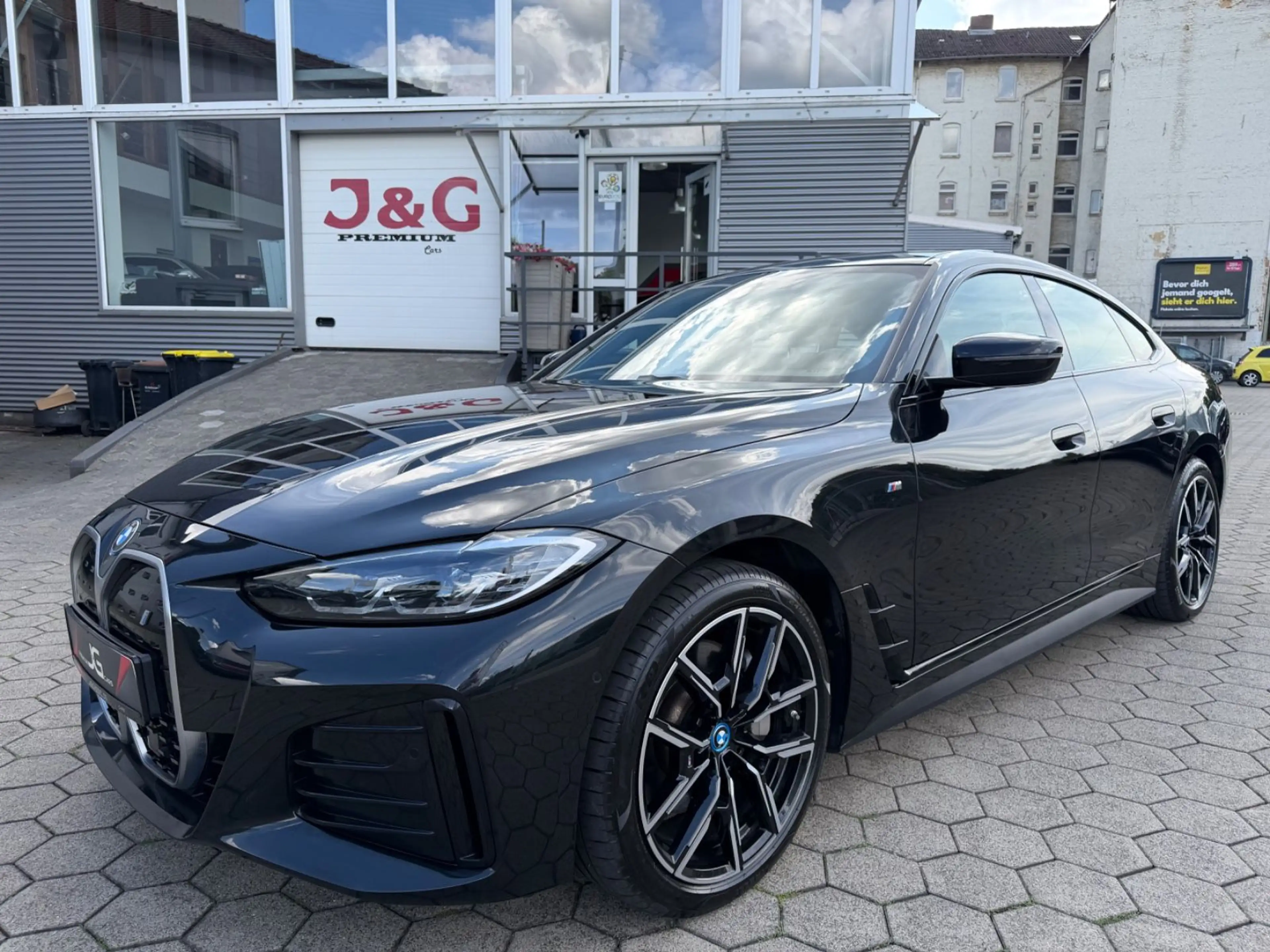 BMW i4 Gran Coupe 40 eDrive M Sport*Leder*AHK*19`