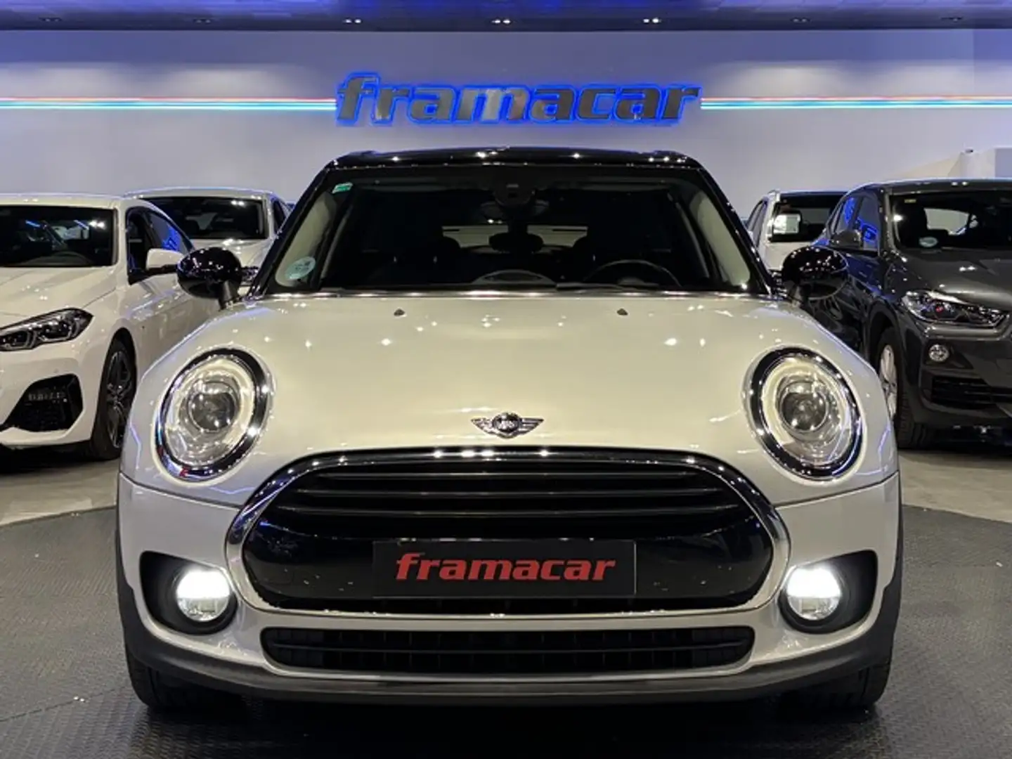 MINI Cooper D Plateado - 2