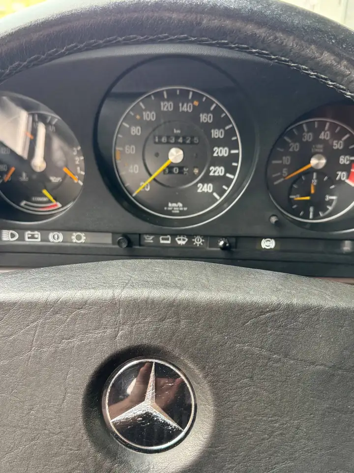 Mercedes-Benz SL 300 r 107, foto 9