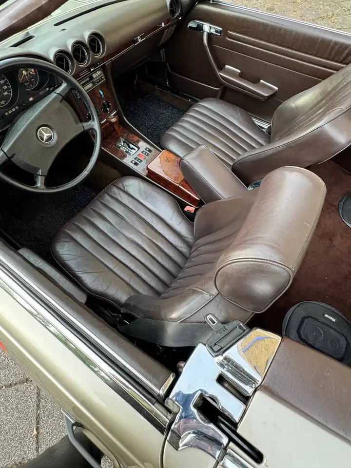 Mercedes-Benz SL 300 r 107, foto 6