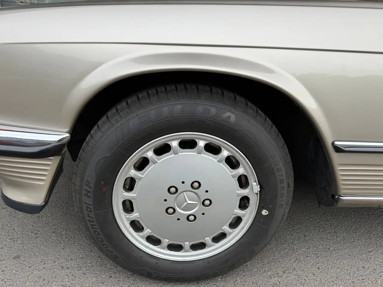 Mercedes-Benz SL 300 r 107, foto 12