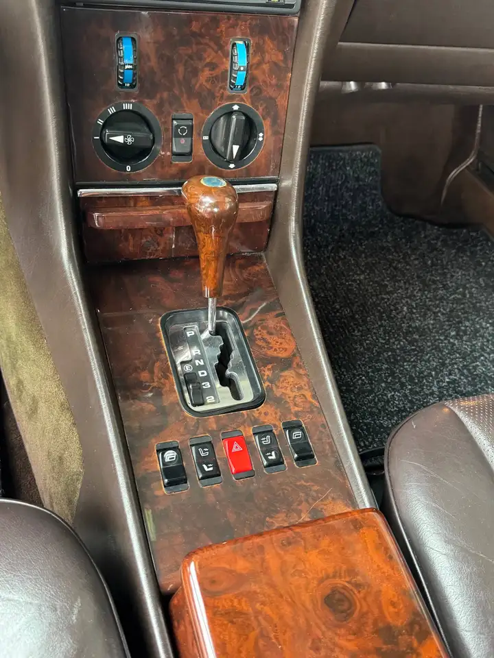 Mercedes-Benz SL 300 r 107, foto 8