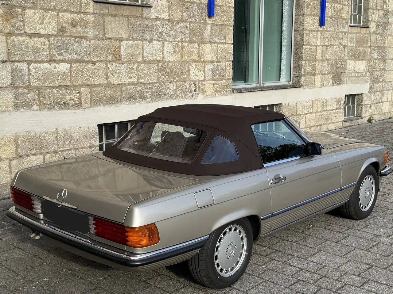 Mercedes-Benz SL 300 r 107, foto 3