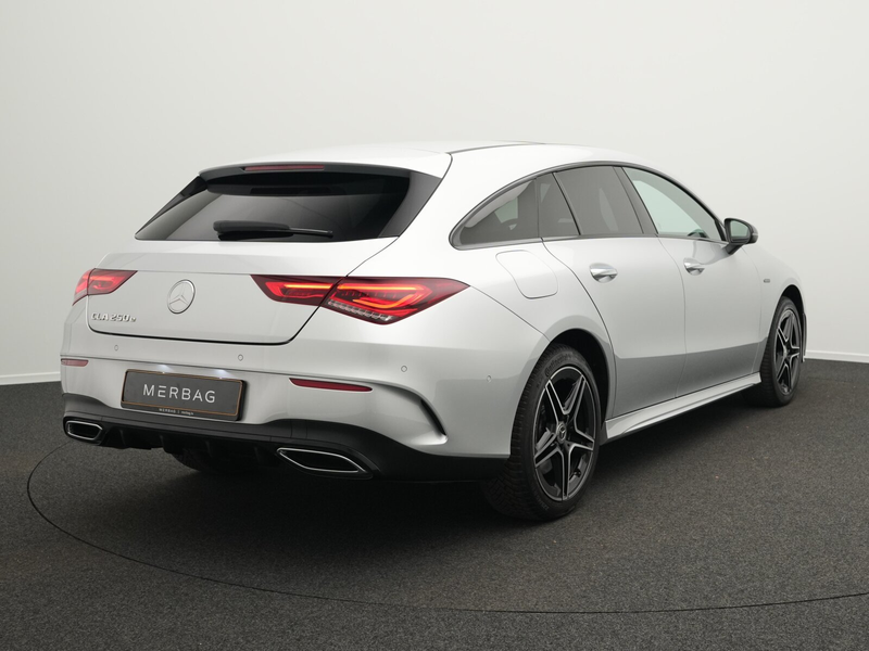 Mercedes-Benz CLA 250 CLA 250 e Shooting Brake Multi+Pano+AHK+Night Navi — photo 3