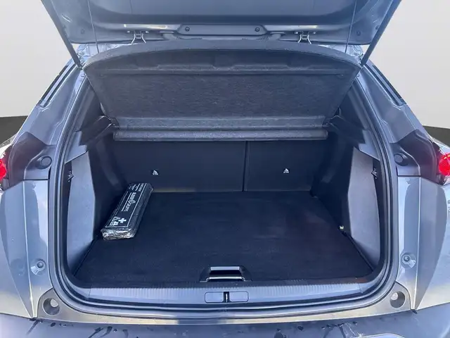 Peugeot 2008 view 9