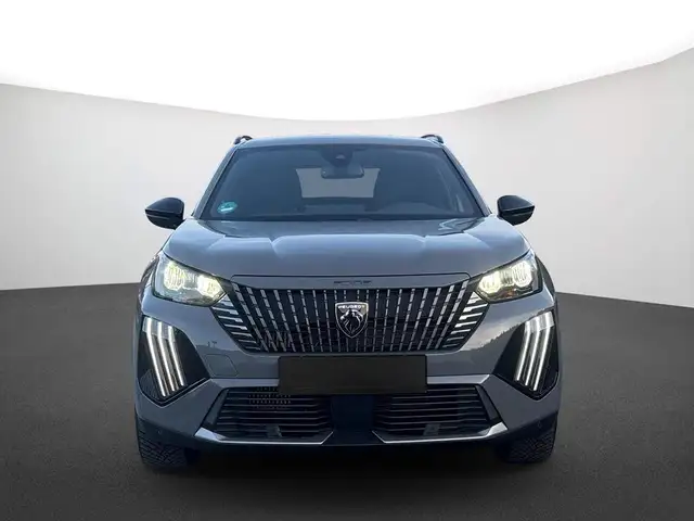 Peugeot 2008 view 3
