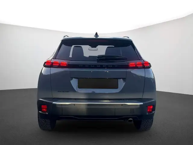 Peugeot 2008 view 4