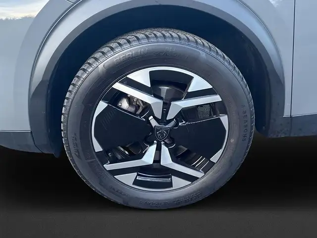 Peugeot 2008 view 10