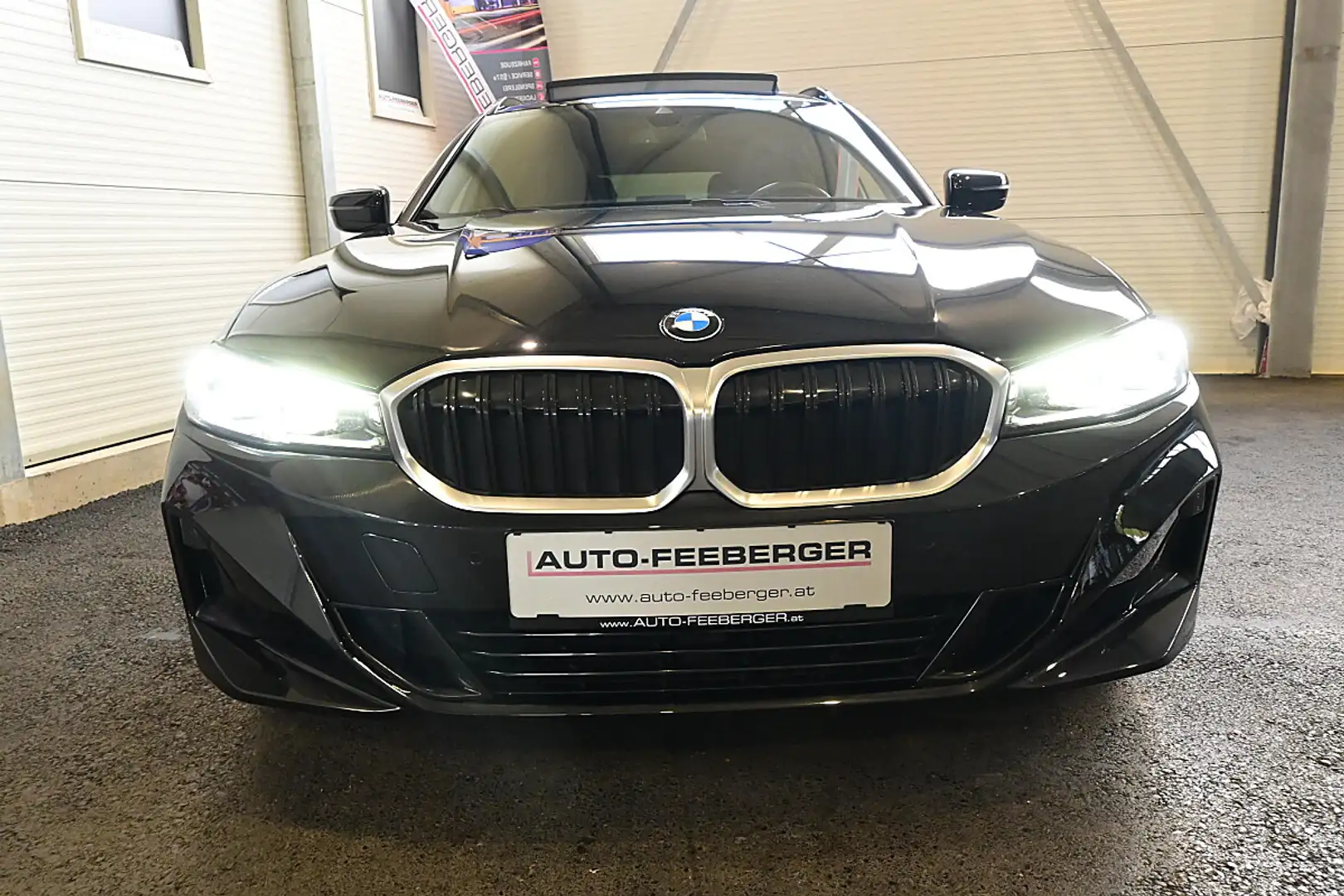 BMW 318 d 48 V Touring Aut.  AHK,Leder-Sportsitze,LED,H... Schwarz - 2