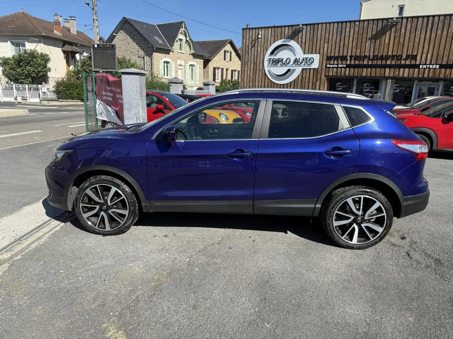Nissan Qashqai Qashqai 1.6 dCi FAP - 130 Tekna + GPS + Camera AR + Toit panoramique Bleu - 2