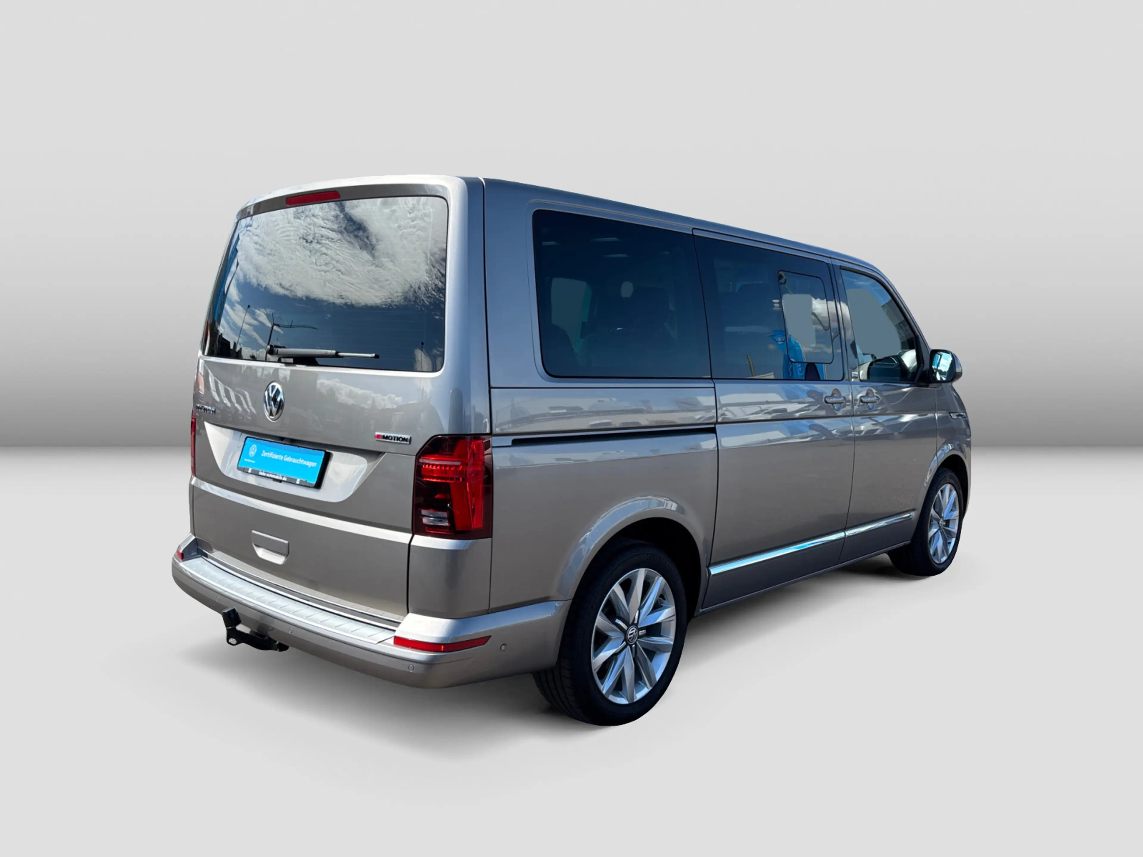 Volkswagen T6.1 Multivan GENERATION SIX 2,0TDI 150kW DSG 4M — photo 4