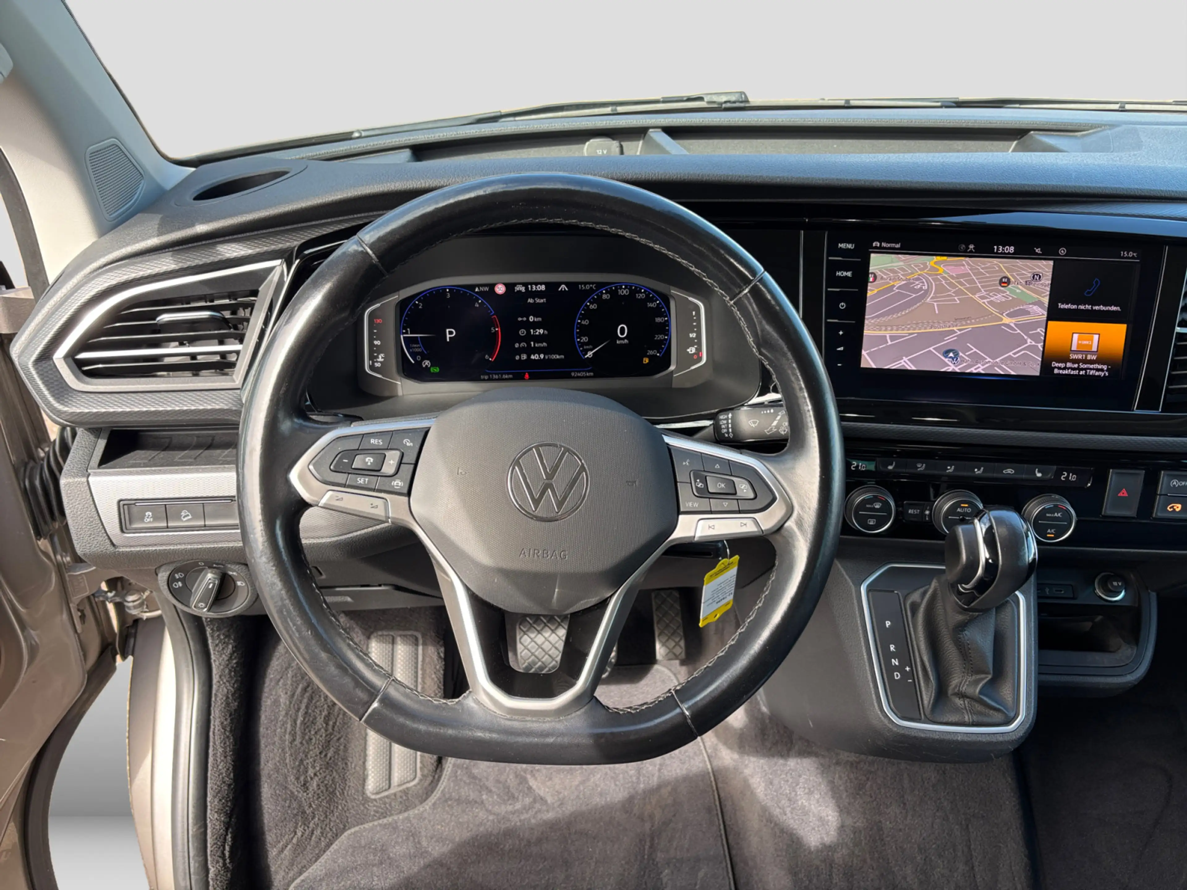 Volkswagen T6.1 Multivan GENERATION SIX 2,0TDI 150kW DSG 4M — photo 9