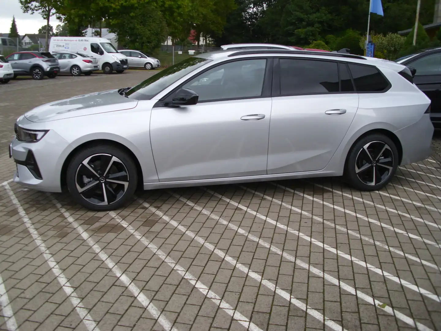 Opel Astra GS Navi AZV abnehmbar Sitzh. Klimaaut. - 2