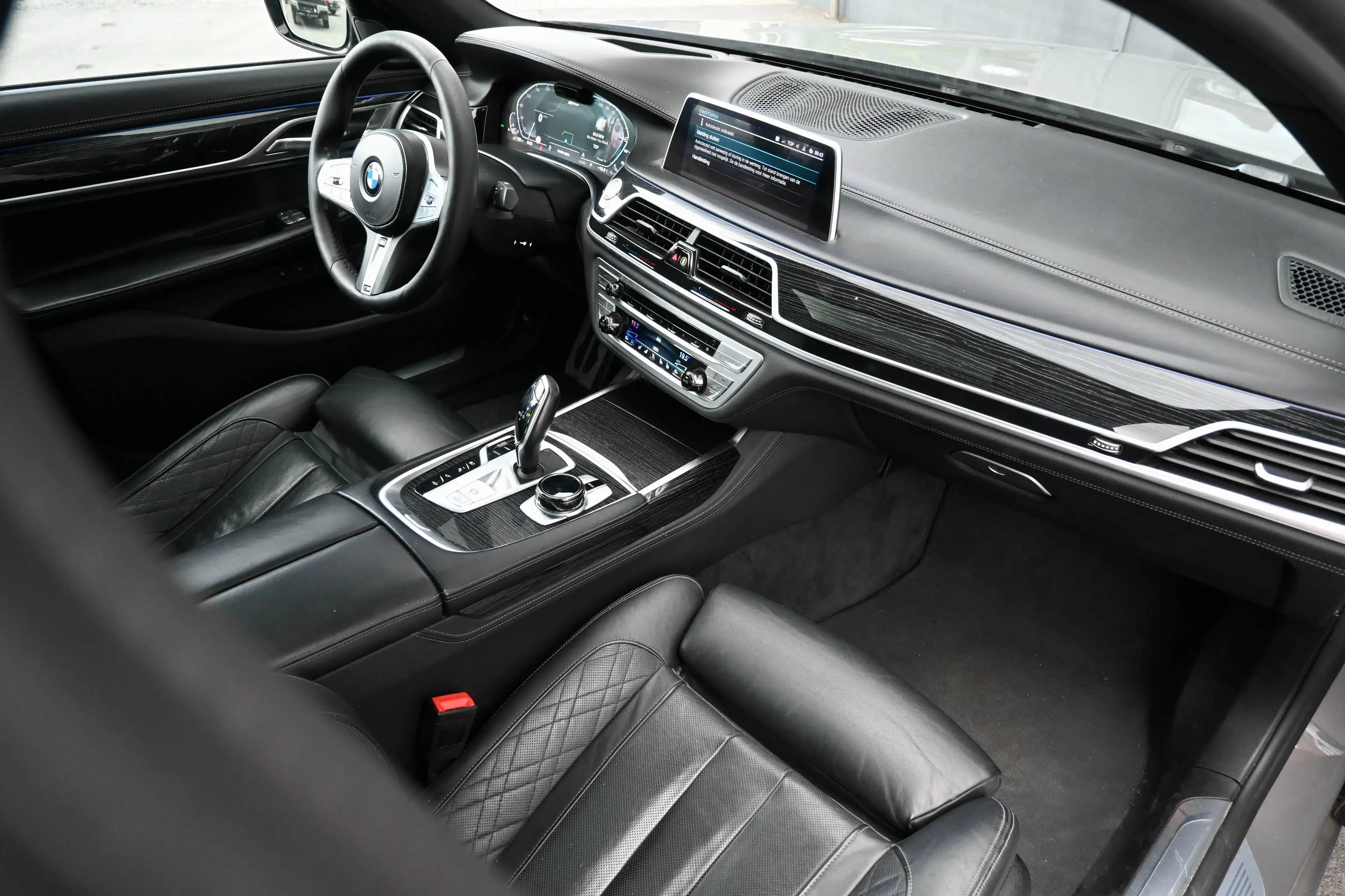 BMW 745 e M Sport - Laser - Sunroof - Massage - HUD - H&K - Nappa - VentilSeats - ElectricRearSeats — photo 11