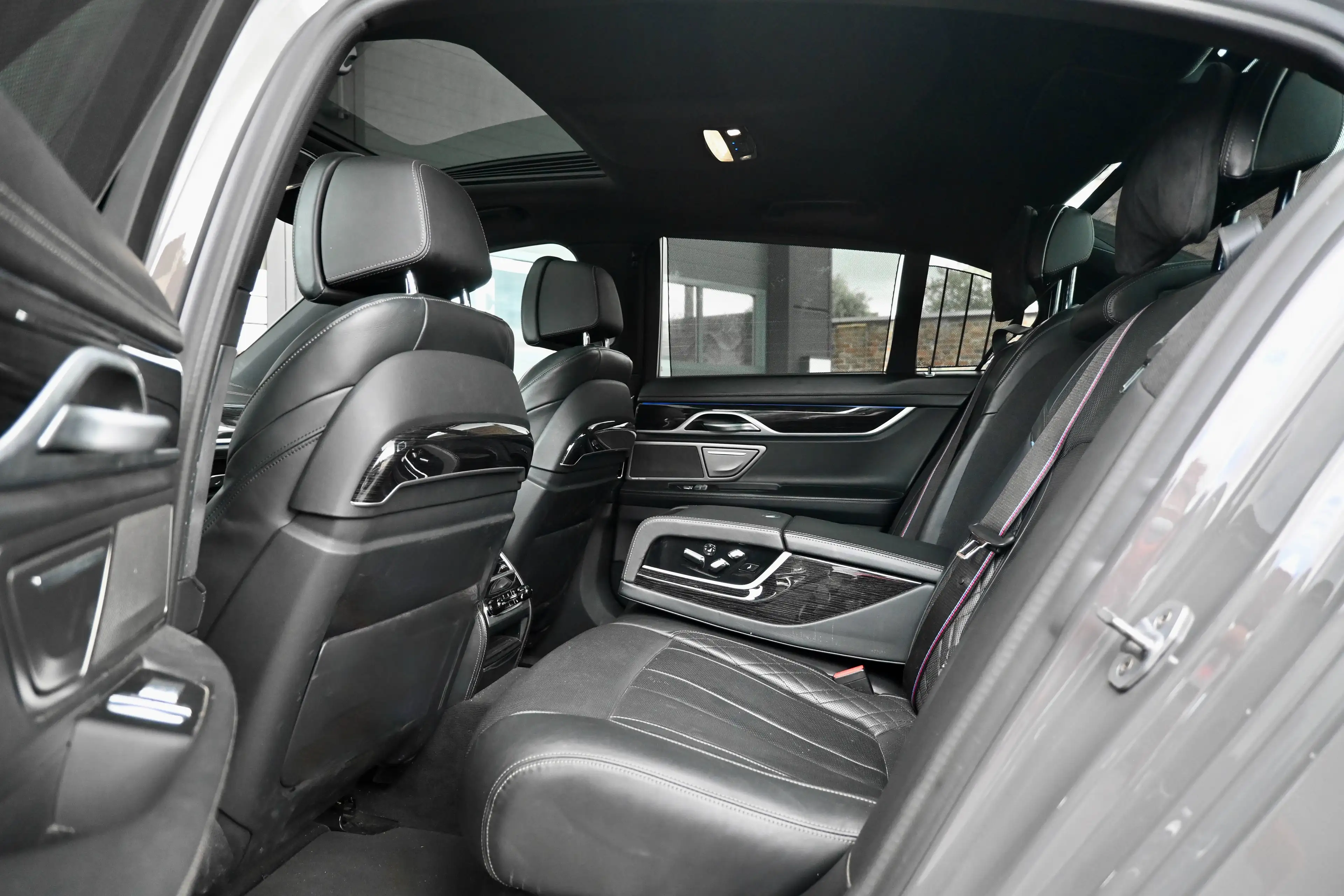 BMW 745 e M Sport - Laser - Sunroof - Massage - HUD - H&K - Nappa - VentilSeats - ElectricRearSeats — photo 12