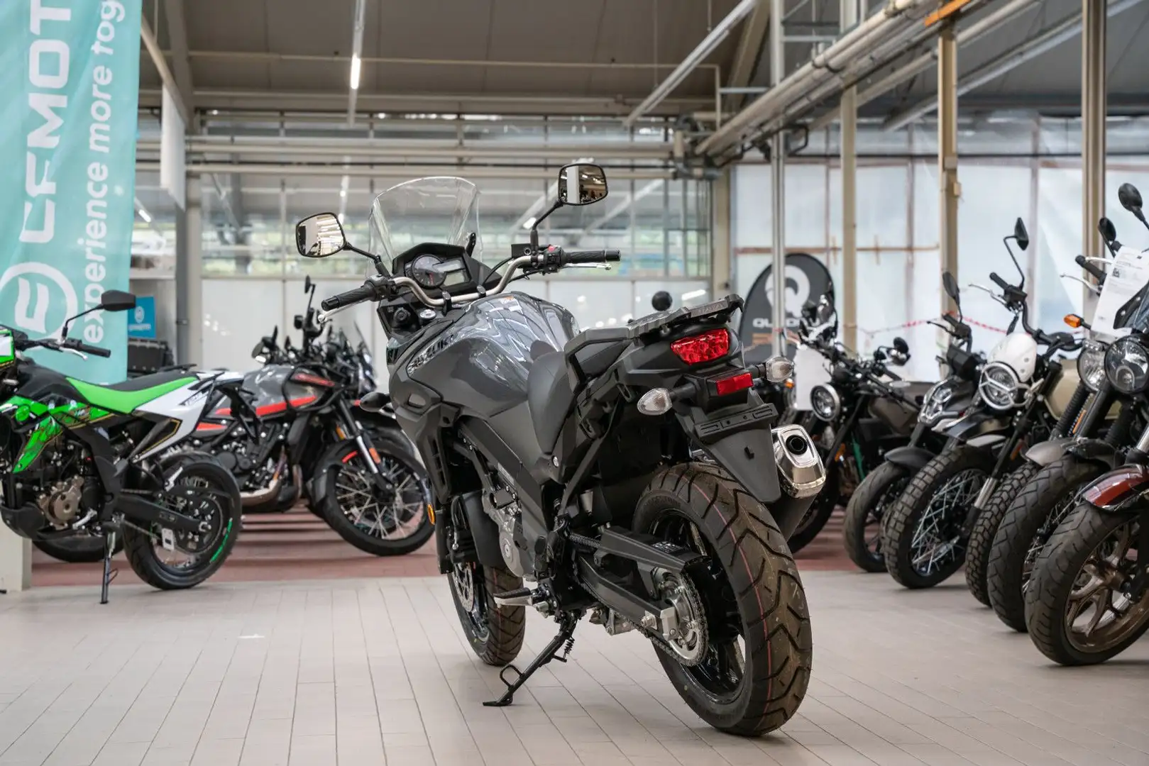 Suzuki V-Strom 650 DL 650 ABS, sofort lieferbar Gris - 2