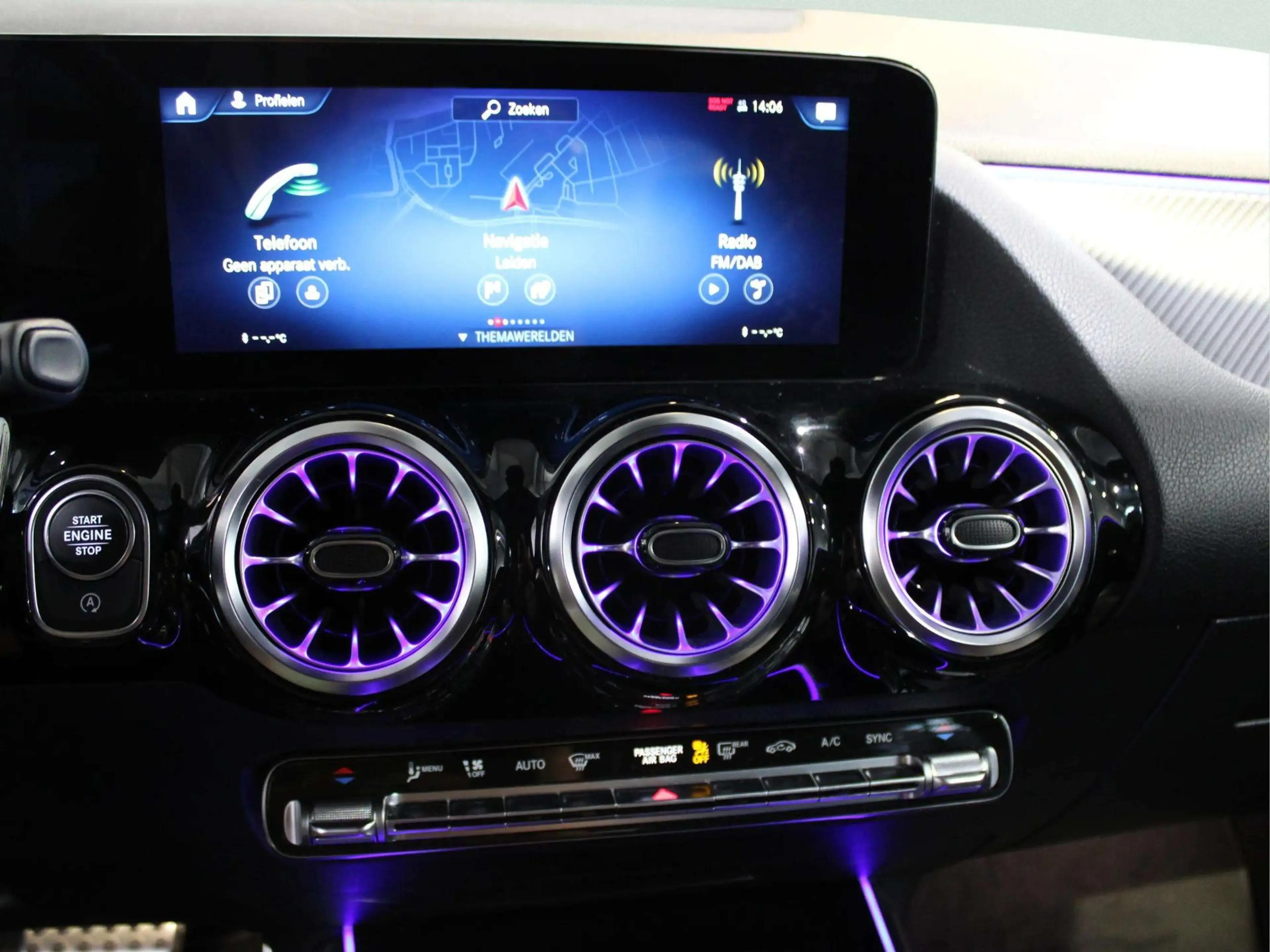 Mercedes-Benz B 180 Business Solution AMG — photo 15