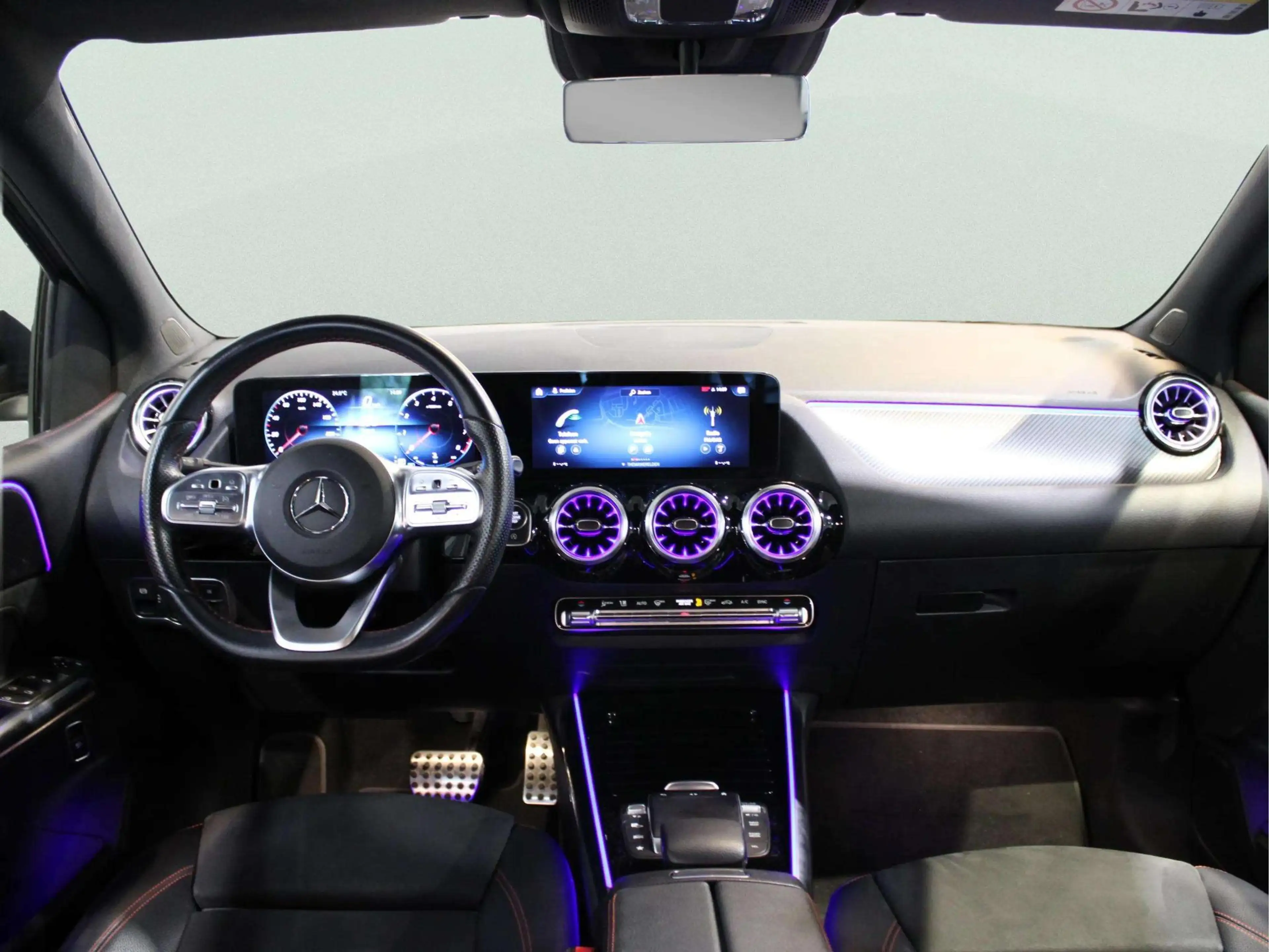 Mercedes-Benz B 180 Business Solution AMG — photo 11