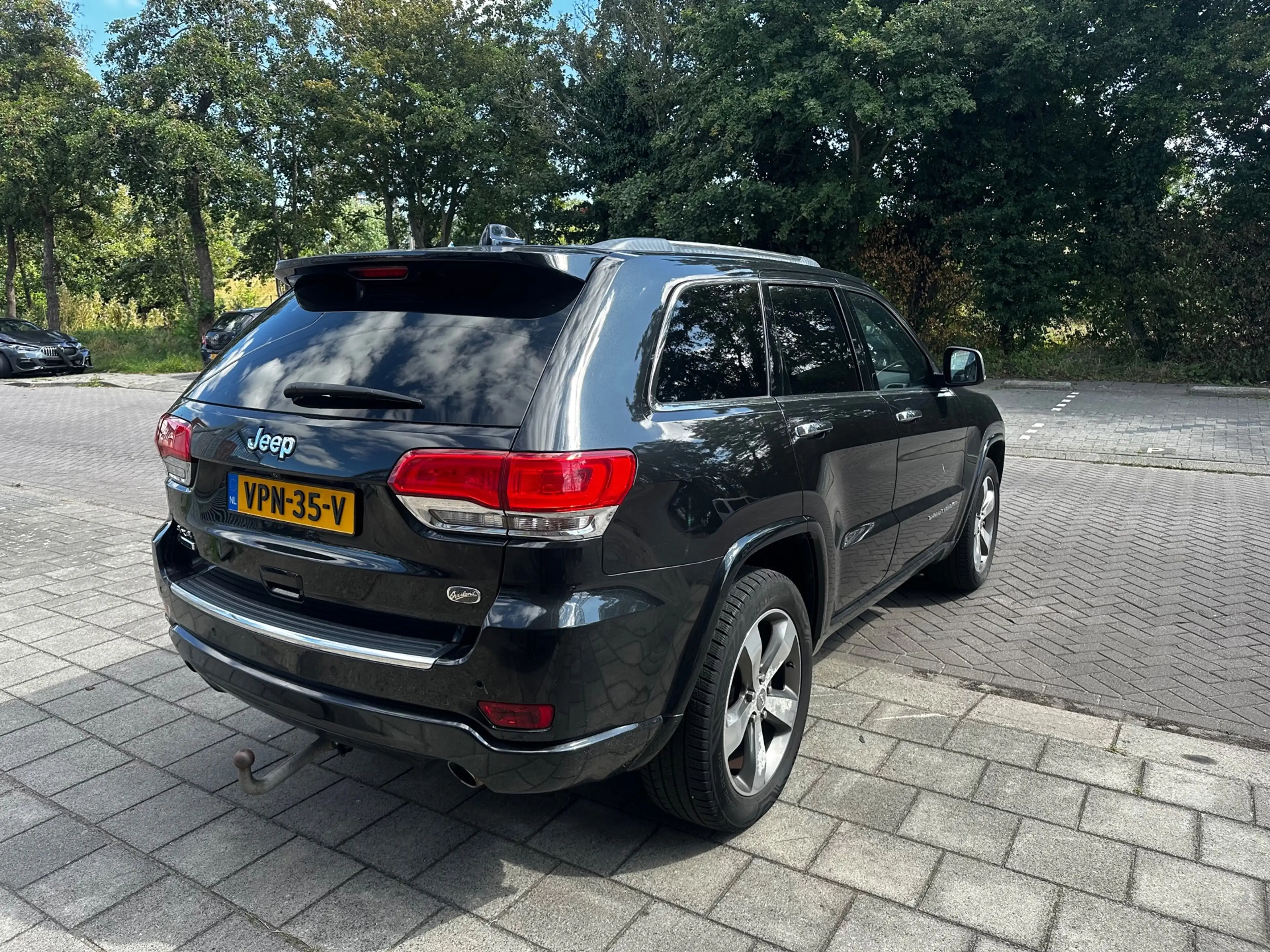Jeep Grand Cherokee — photo 5