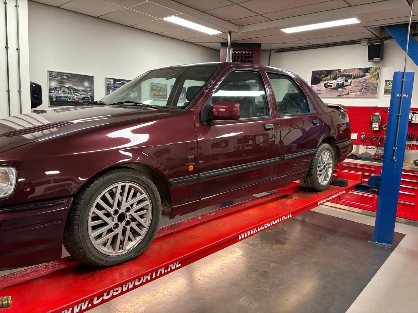 Ford Sierra 2.0-16V Cosworth 4x4 Cosworth Rouge - 1