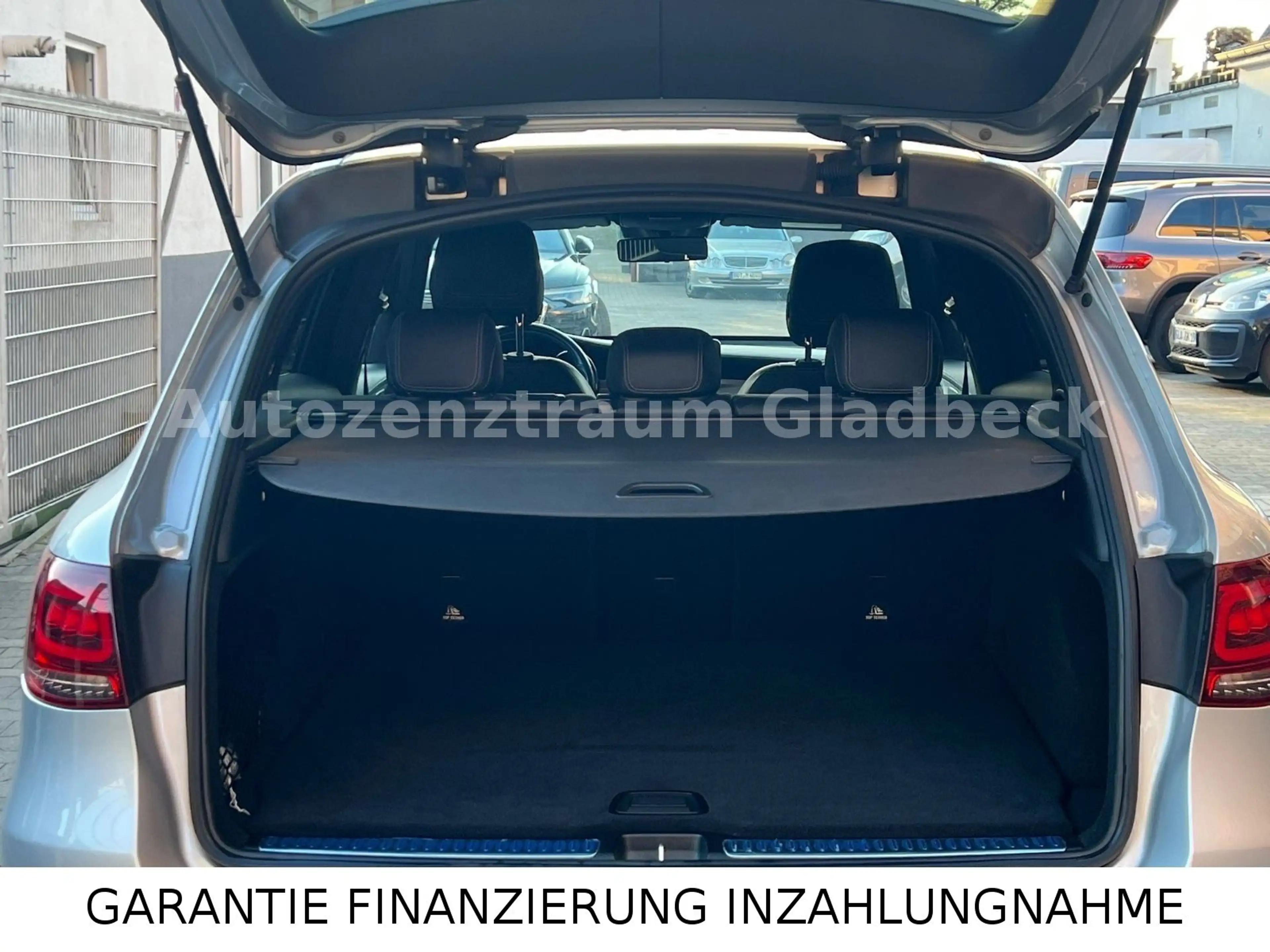 Mercedes-Benz GLC 200 4Matic*AMG LINE**GARANTIE*1 HAND* — photo 9