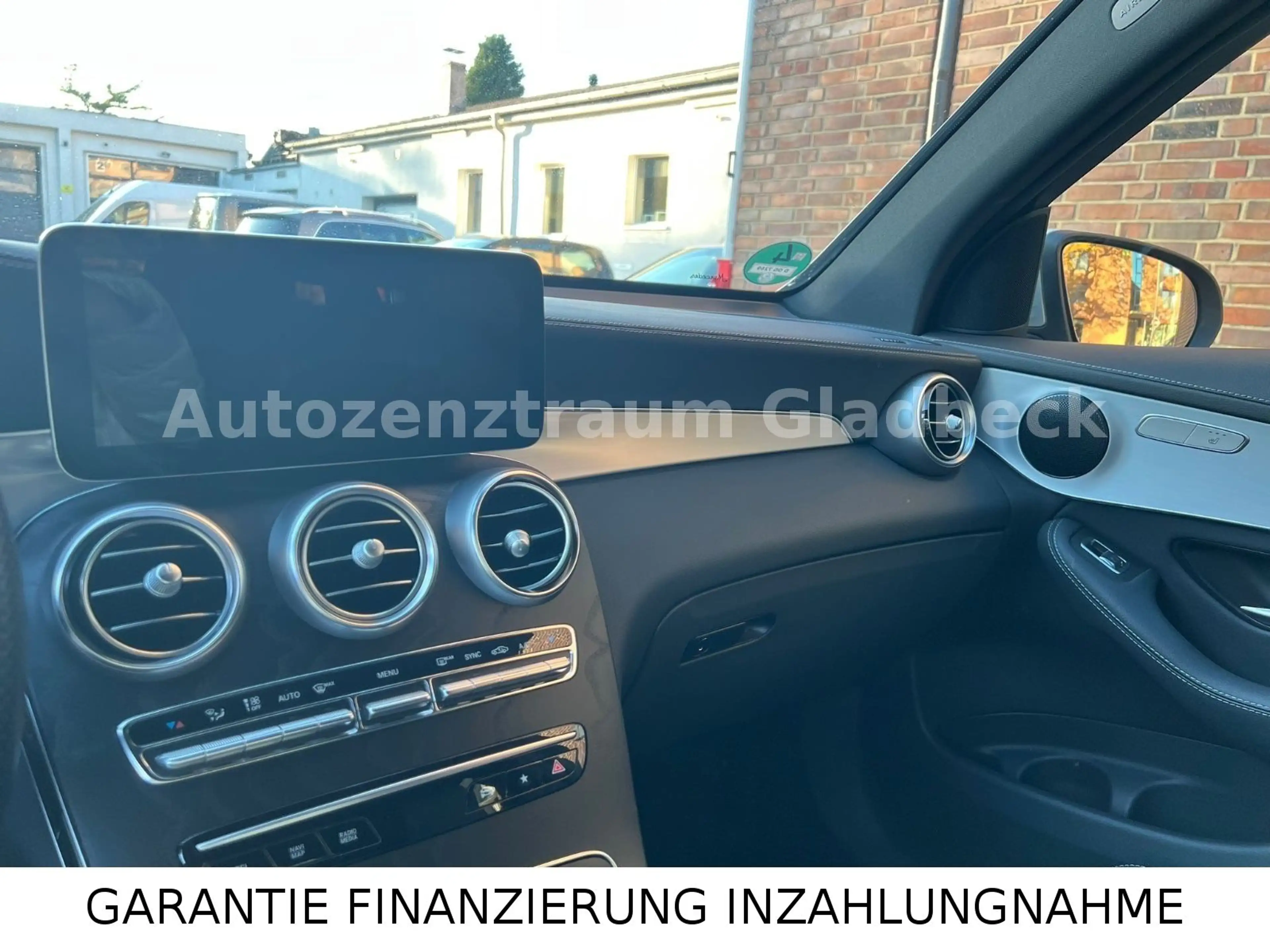 Mercedes-Benz GLC 200 4Matic*AMG LINE**GARANTIE*1 HAND* — photo 13