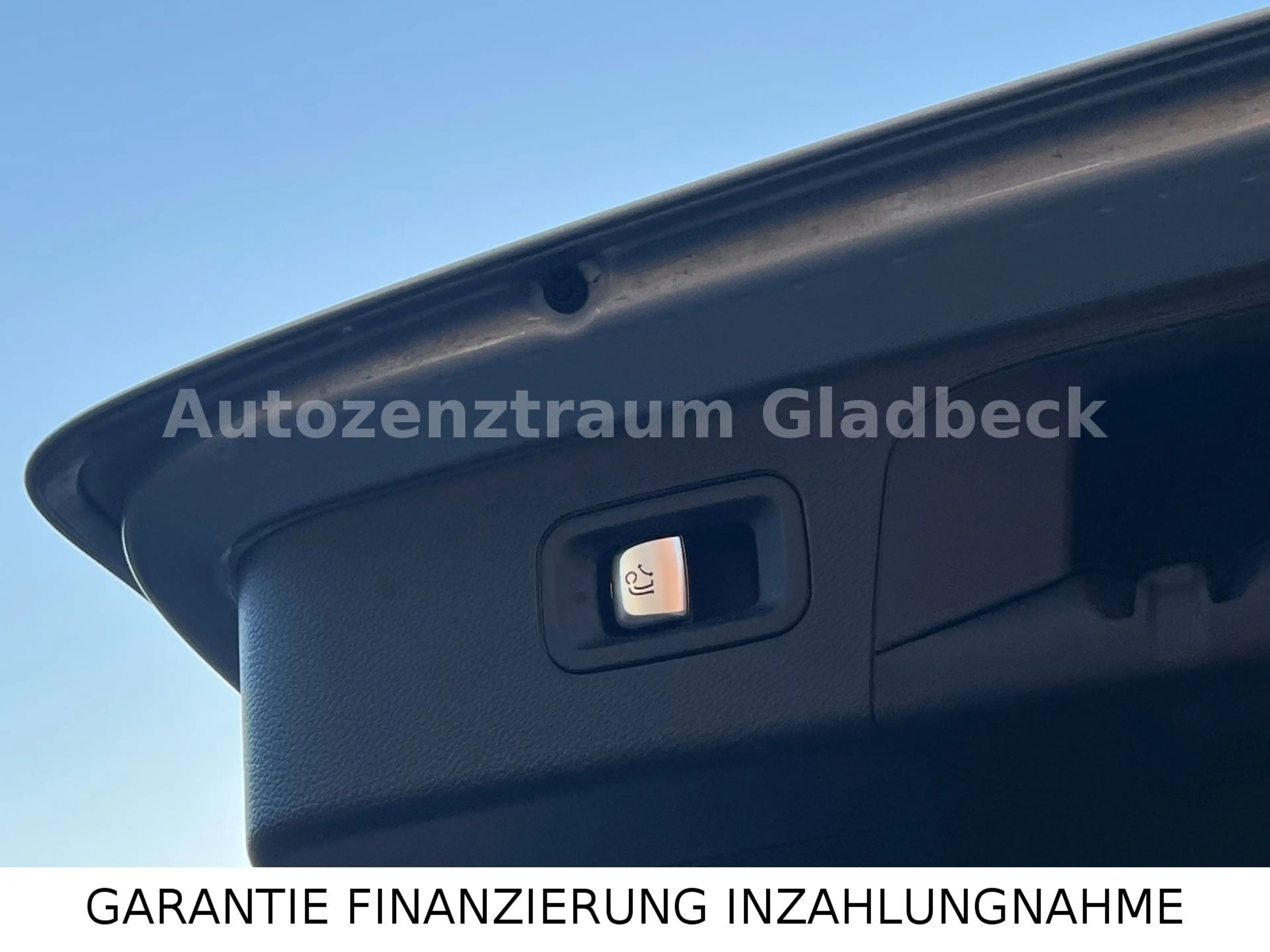 Mercedes-Benz GLC 200 4Matic*AMG LINE**GARANTIE*1 HAND* — photo 15
