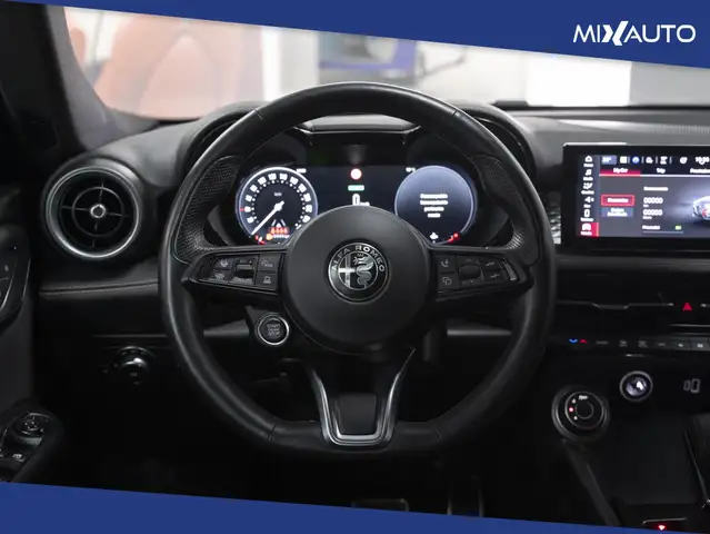 Alfa Romeo Tonale view 12