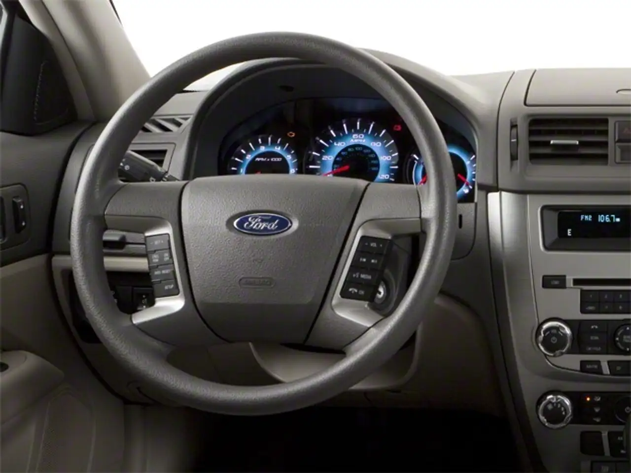 Ford Fusion снимка Ford Fusion