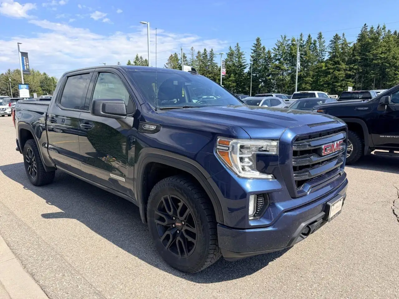 GMC Sierra 1500 снимка GMC Sierra 1500