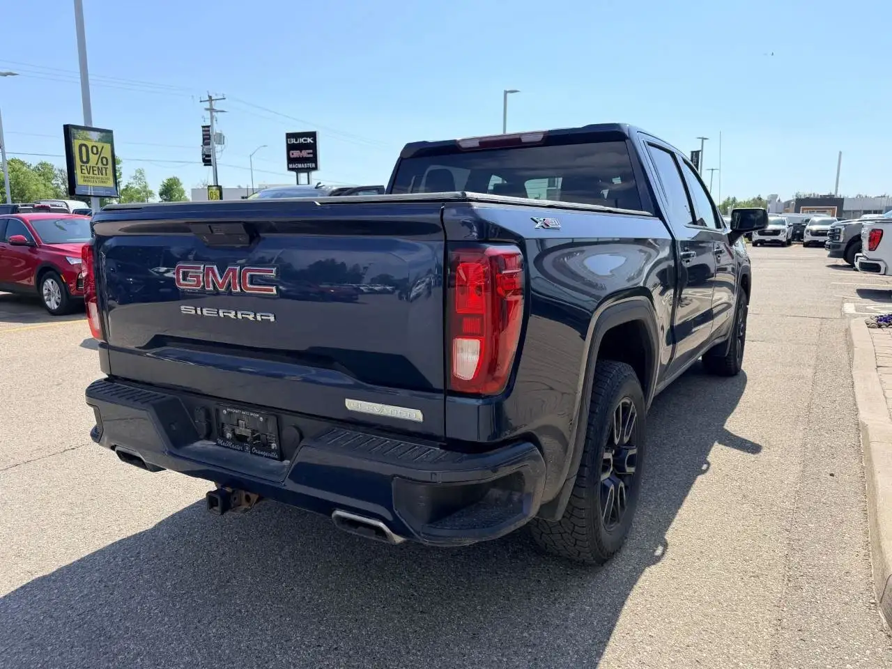 GMC Sierra 1500 снимка GMC Sierra 1500