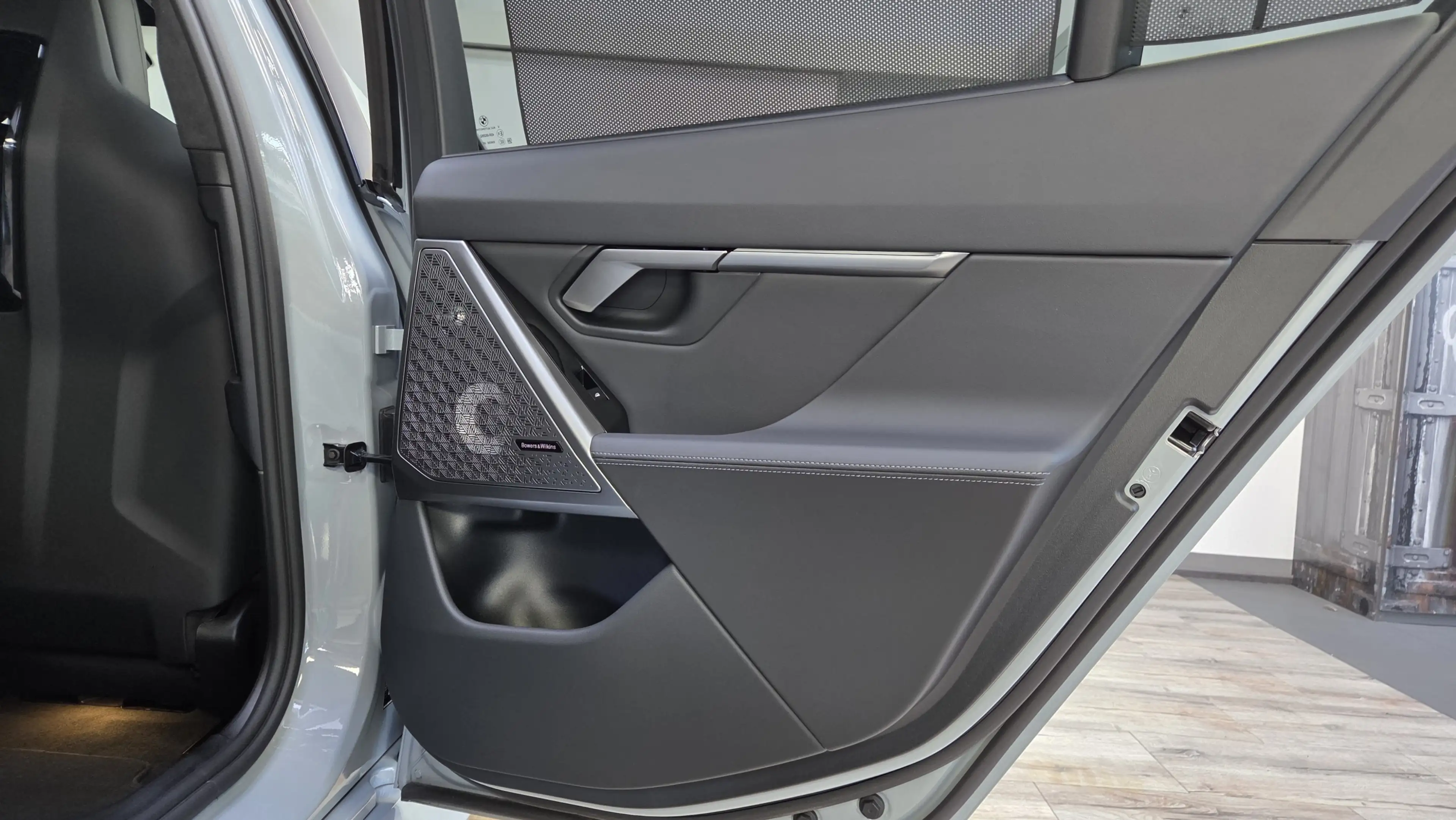 BMW M5 0,5% AHK Sitzlüft.B&W MultiSeats CarbonExt. — photo 31