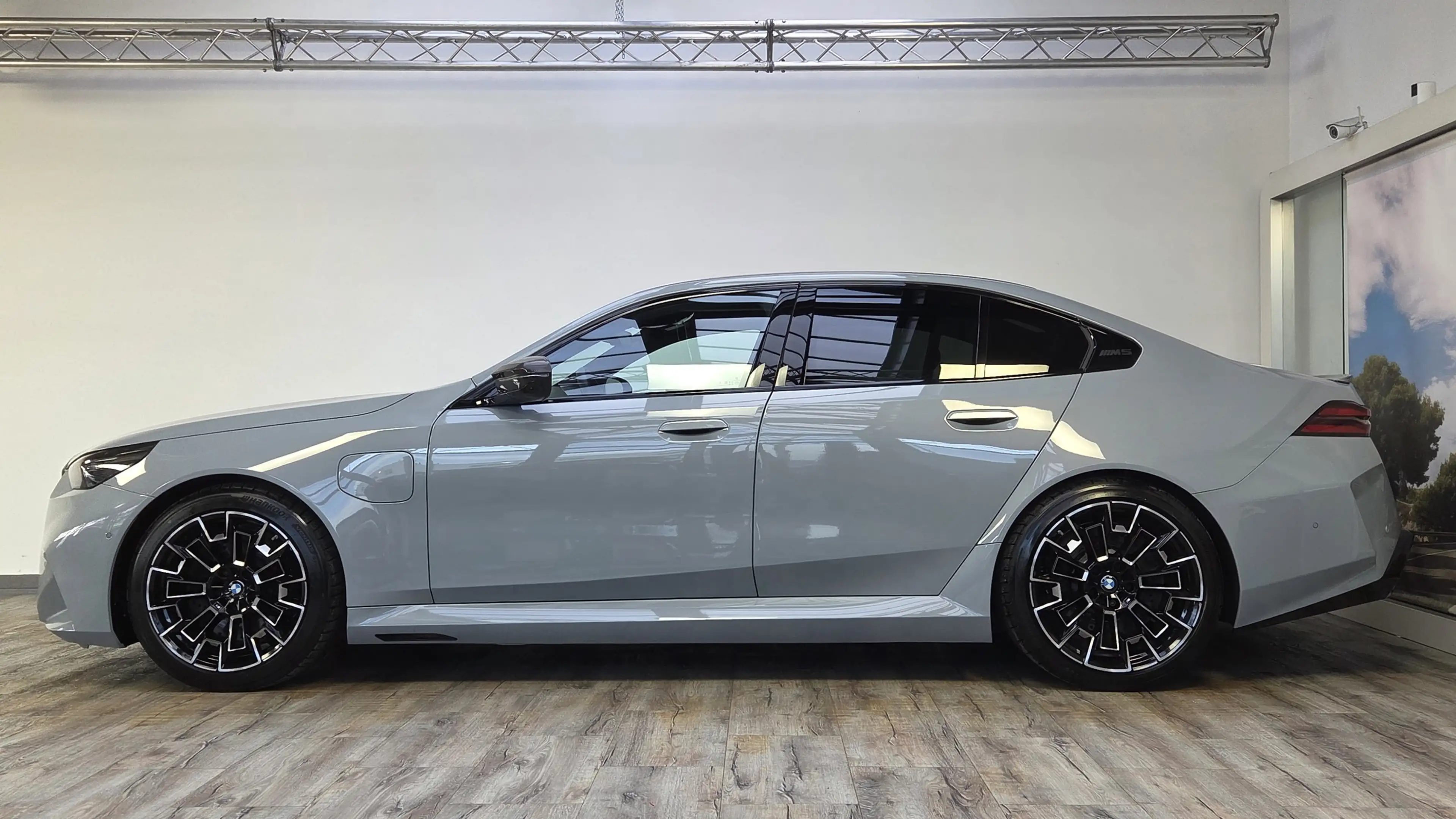 BMW M5 0,5% AHK Sitzlüft.B&W MultiSeats CarbonExt. — photo 3