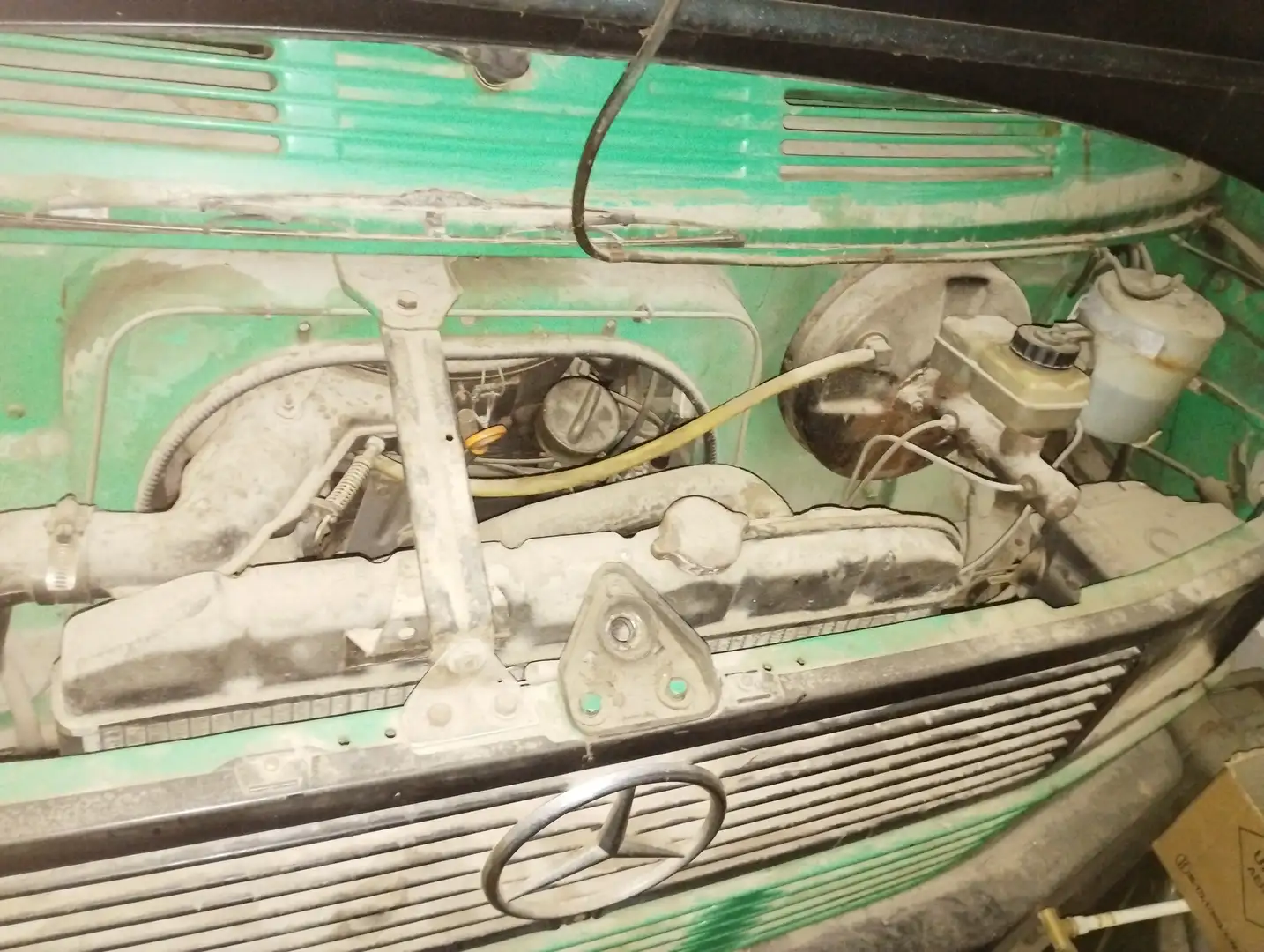 Mercedes-Benz 208 Wohnmobil Grün - 2