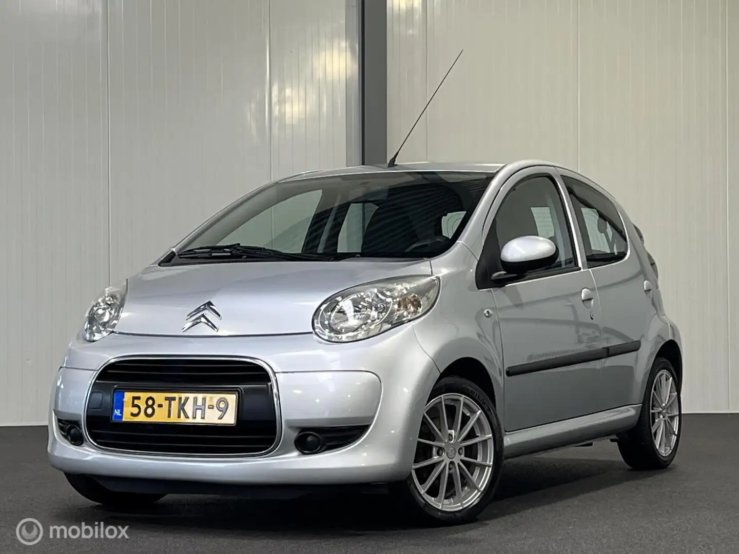Citroen C1 1.0-12V Selection 5-drs [ NAP airco LM ] Gris - 1