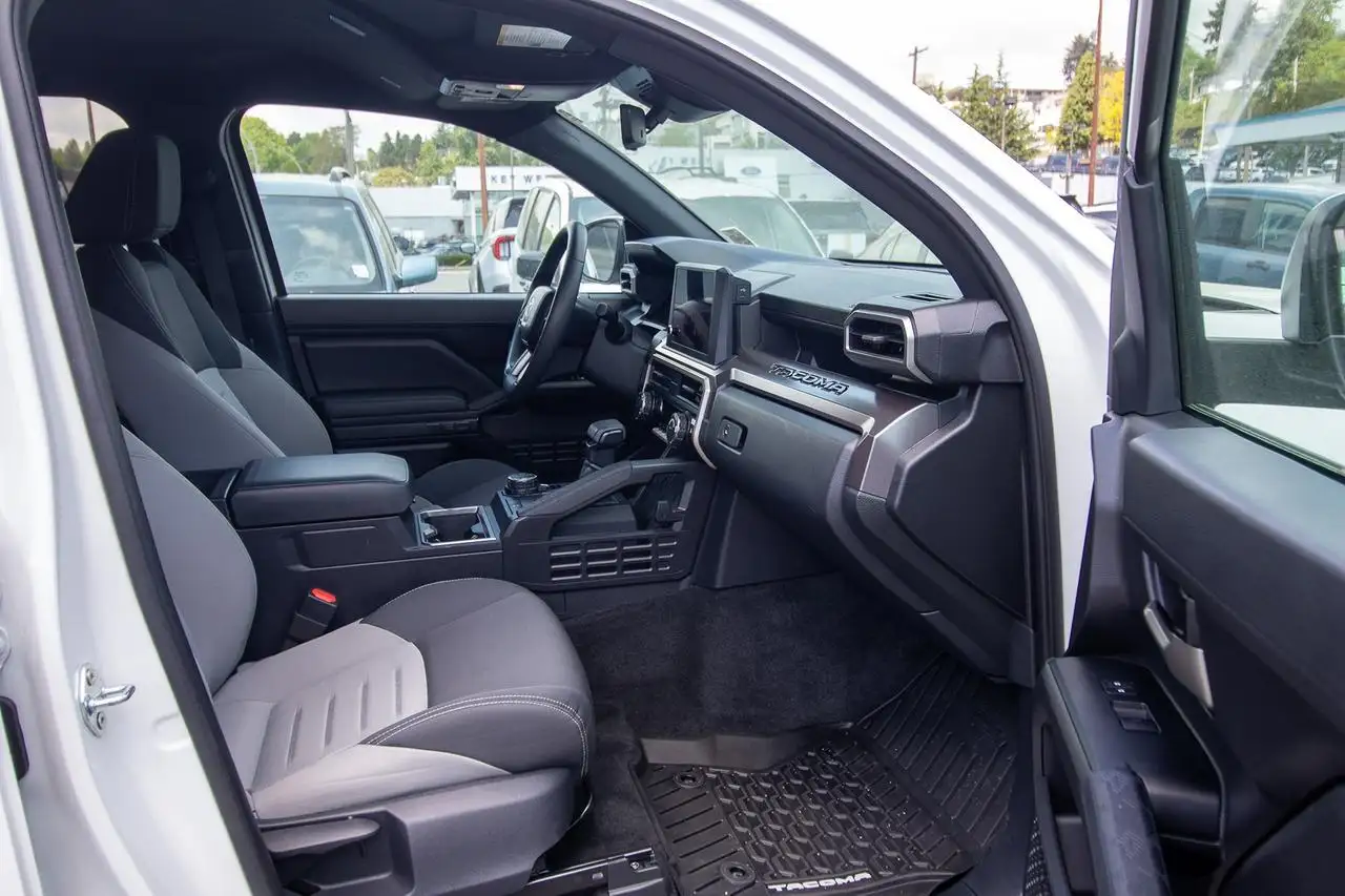 Toyota Tacoma снимка Toyota Tacoma
