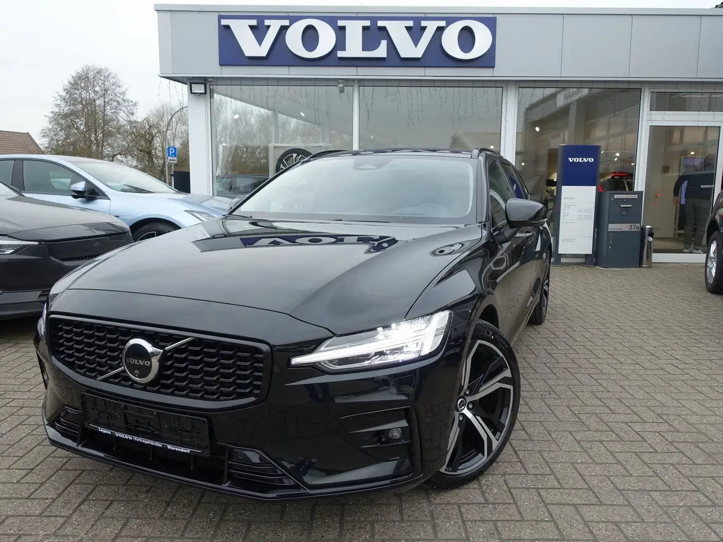 Volvo V60 Ultra Dark B4 Mild-Hybrid 360°KAM/BLIS/PANO Schwarz - 1