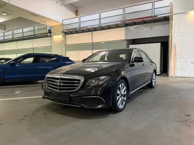 Mercedes-Benz E 400 d 4M*STD-HZ*DISTR+*SITZKLI*SHD*MBEAM*WASSE