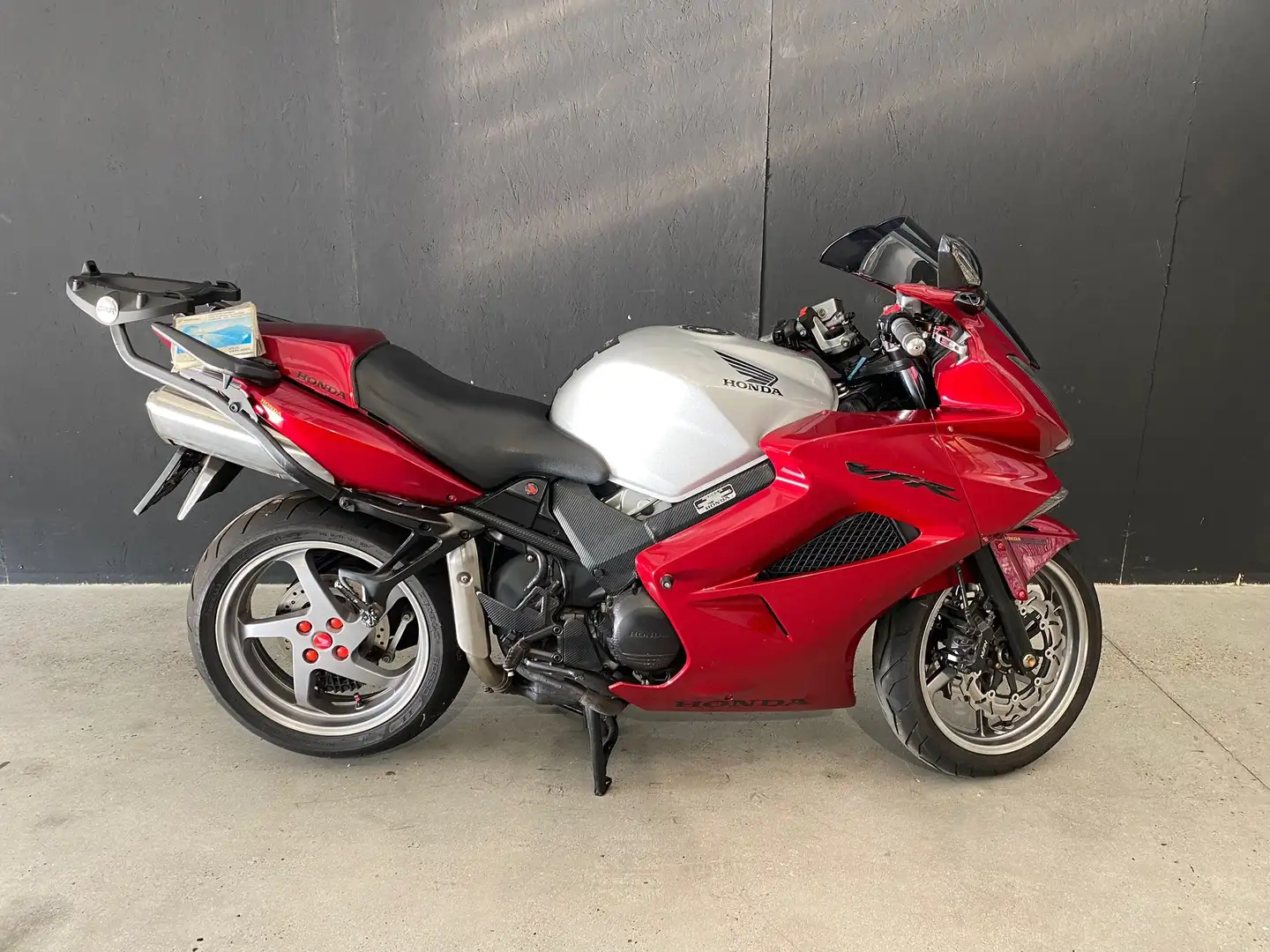 Honda VFR 800 - SOLO EXPORT Červená - 1