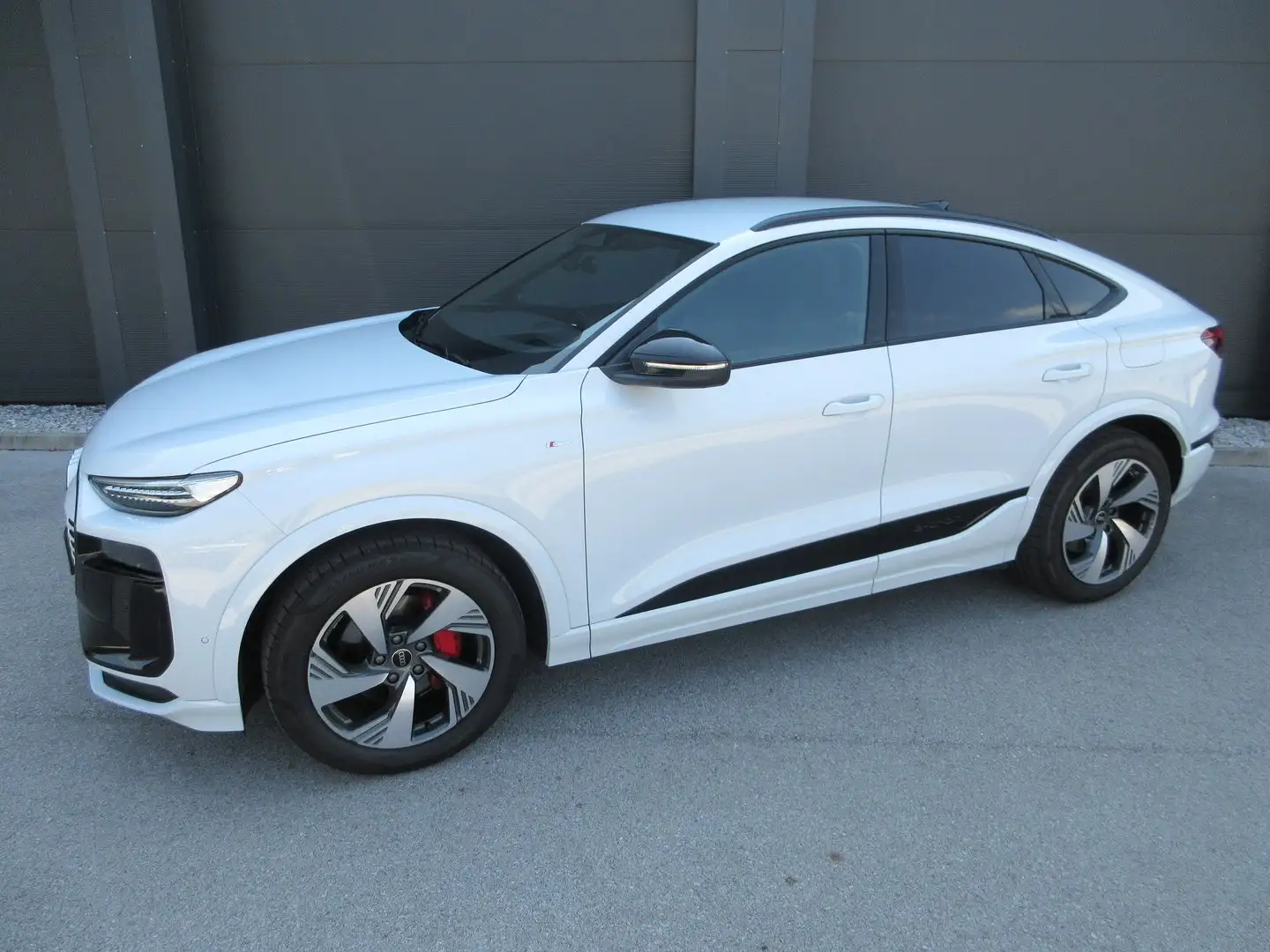 Audi Q6 e-tron e-tron quattro Weiß - 2
