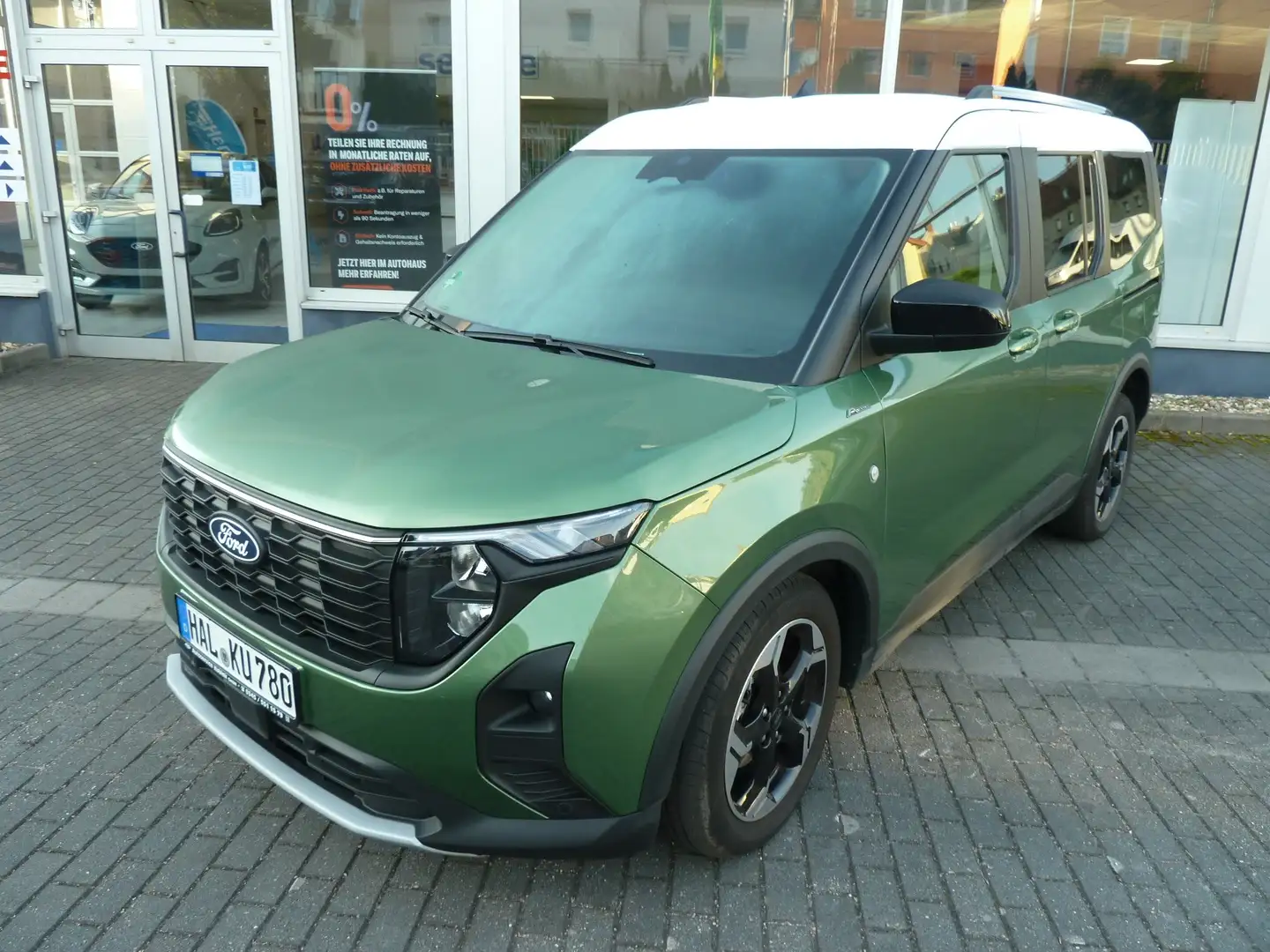 Ford Tourneo Courier Active Grün - 1