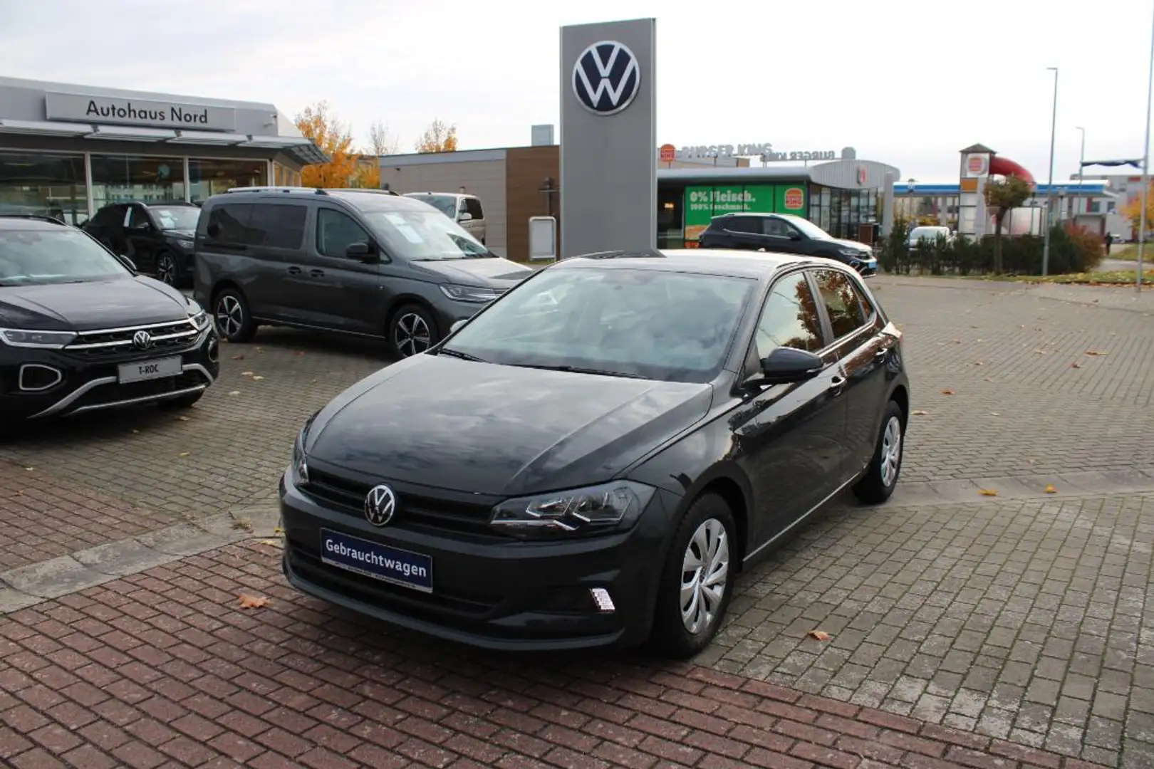 Volkswagen Polo Trendline 1.0 TSI PDC Gris - 1