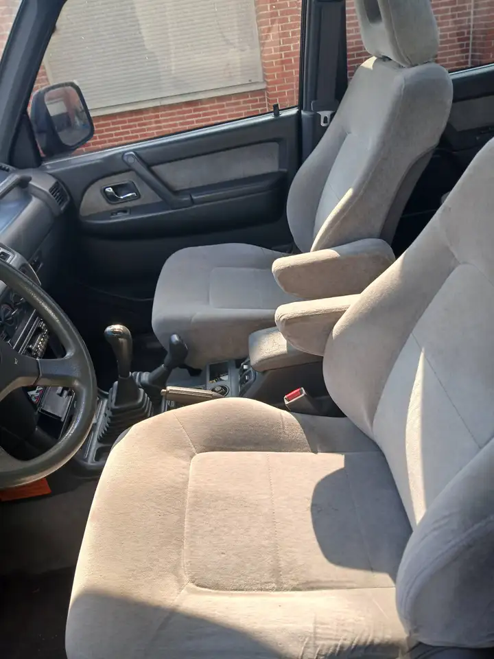 Mitsubishi Pajero long body, foto 2
