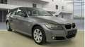 BMW 318 318d Grau - thumbnail 2