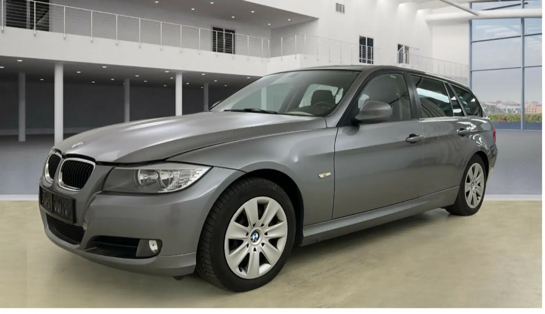 BMW 318 318d Grau - 1