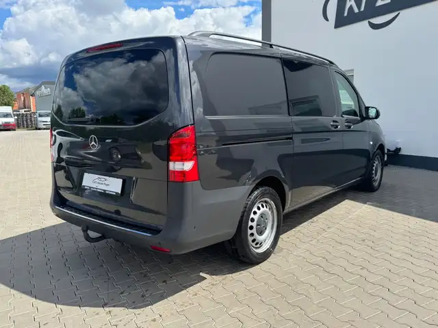 Mercedes-Benz Vito view 6