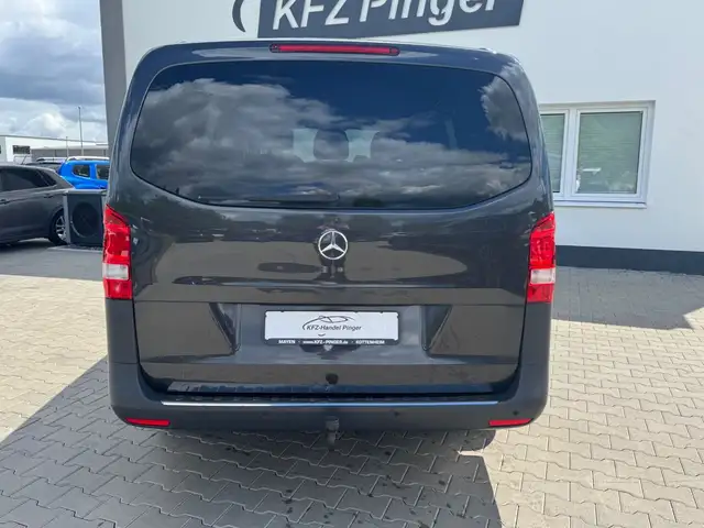 Mercedes-Benz Vito view 7