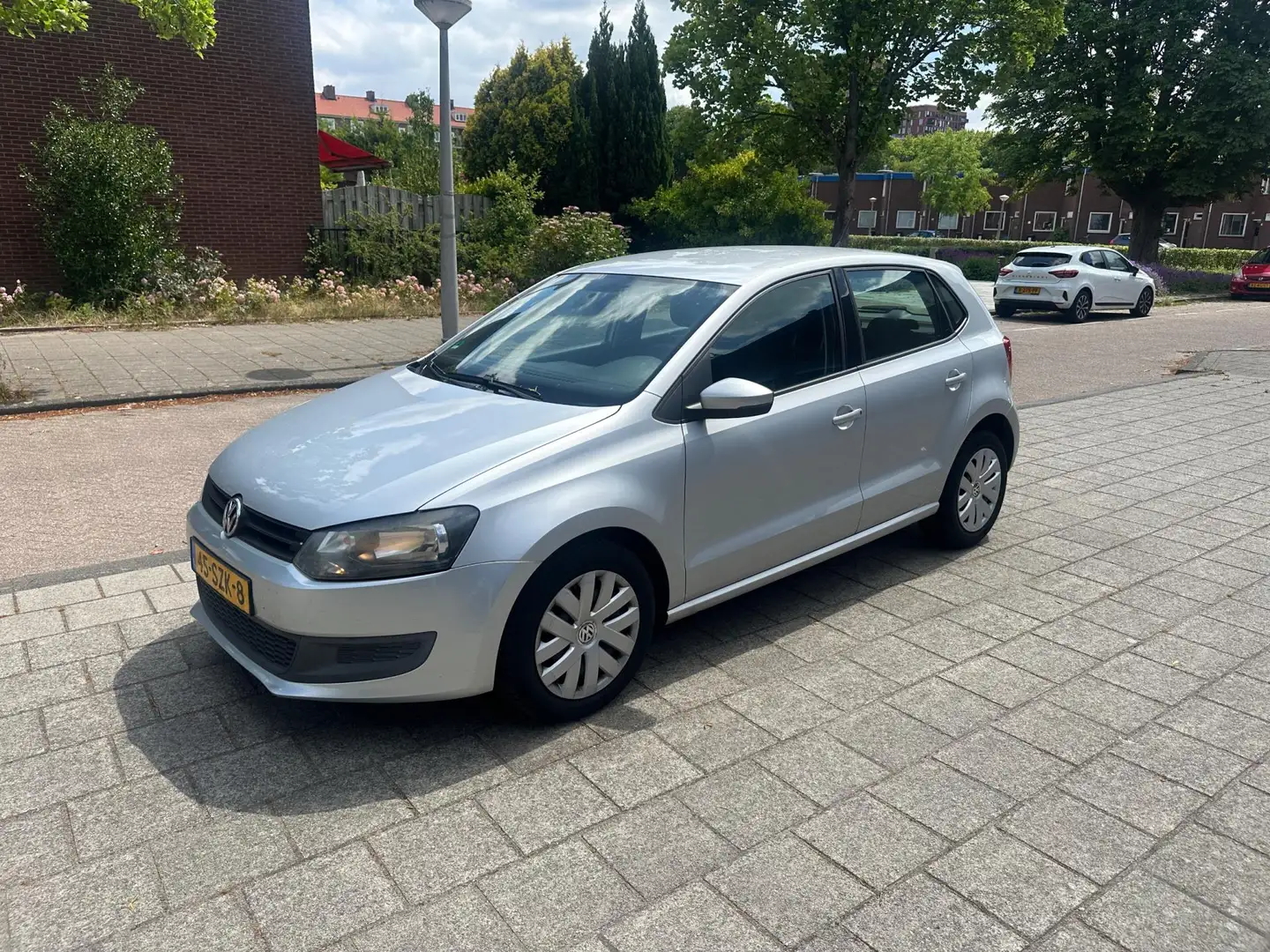 Volkswagen Polo 1.2 Easyline NAP 5drs 1-eigenaar Grijs - 1