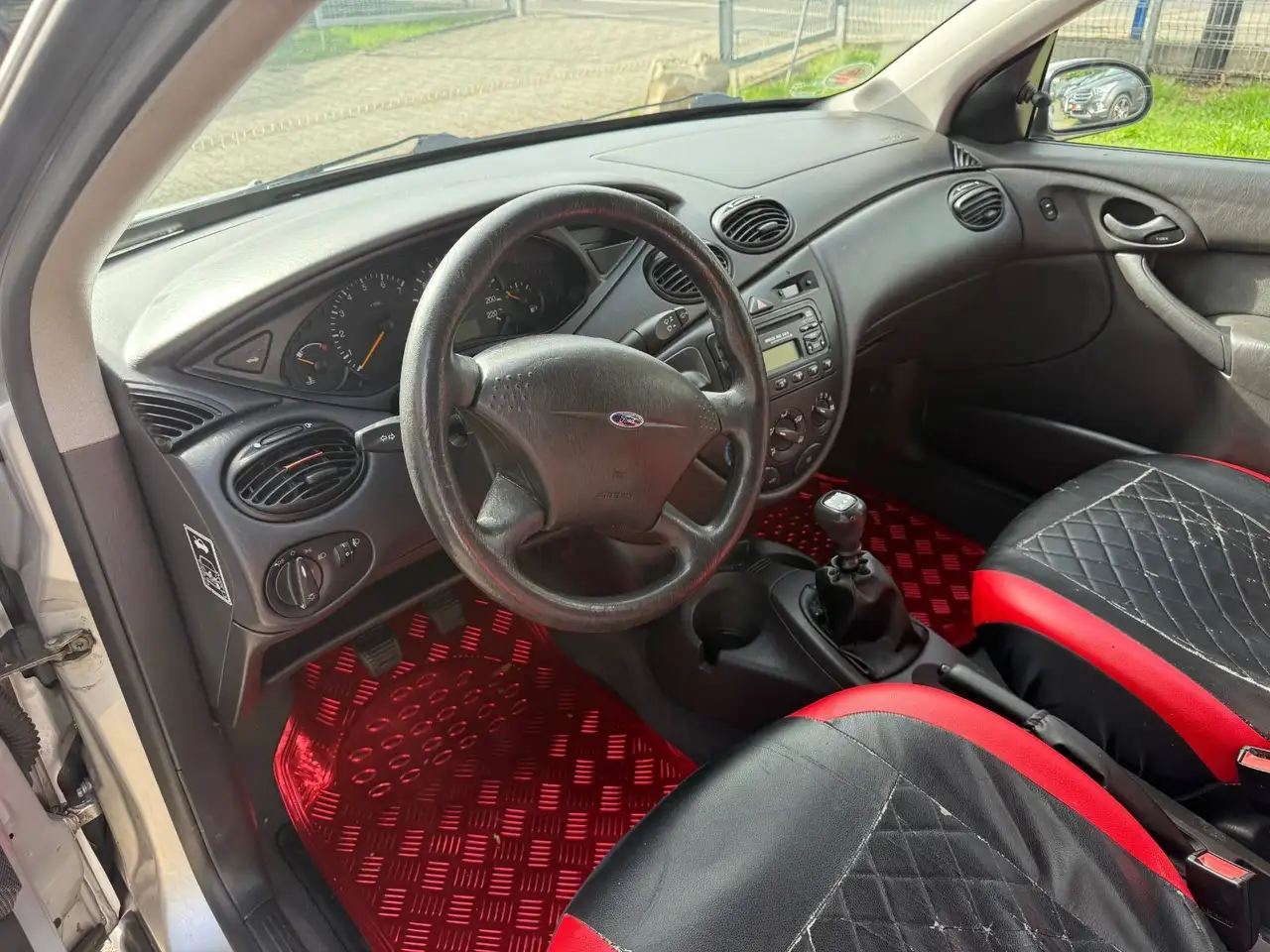Ford Focus 1.8 TDCI*KLIMA*2.HAND*4/5 TÜRER*TÜV03/27*, foto 4