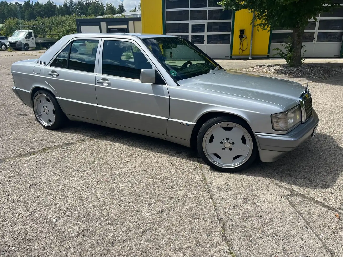 Mercedes-Benz 190 E 1.8 Plateado - 2